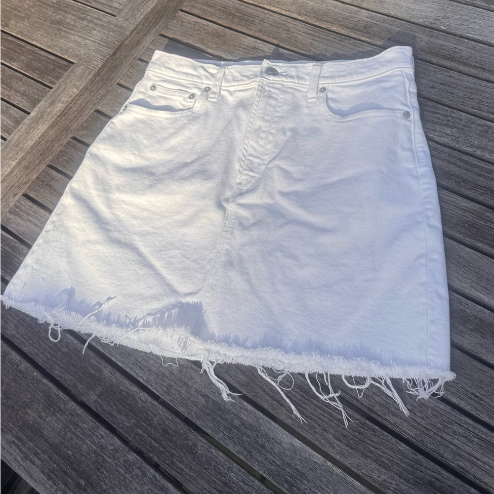 GAP White Denim Frayed Hem Skirt